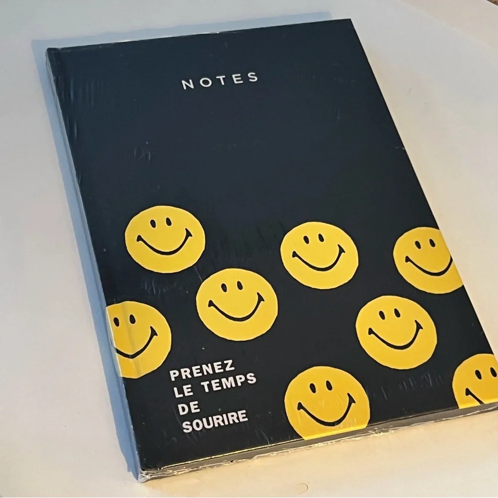 SMILEY LINED NOTEBOOK NEW SHRINK WRAPPED BLACK NWT